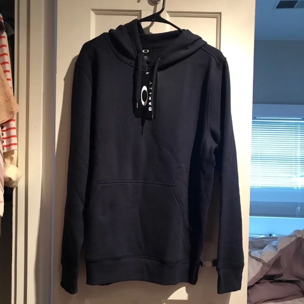 NWT Oakley hoodie